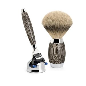 Бритвенный набор MUEHLE EDITION 3, барсучий ворс высшей категории Silvertip, бритва Fusion, мореный дуб, стерлинговое серебро