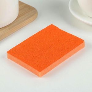 Губка чистящая со скрабером 10х7х1,4 см, цвет МИКС
