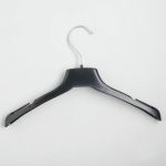 Вешалка-плечики для одежды, размер 32-34, цвет чёрный